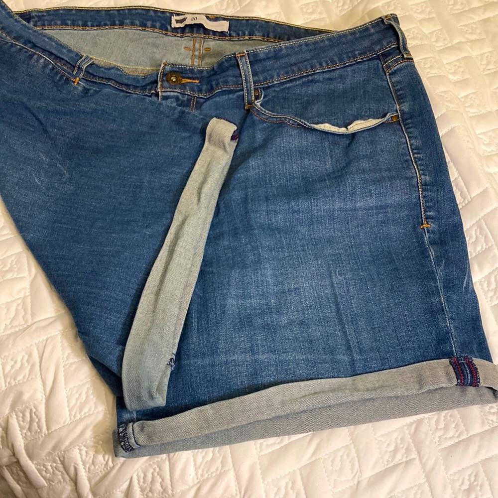 Levi’s denim shorts 20W